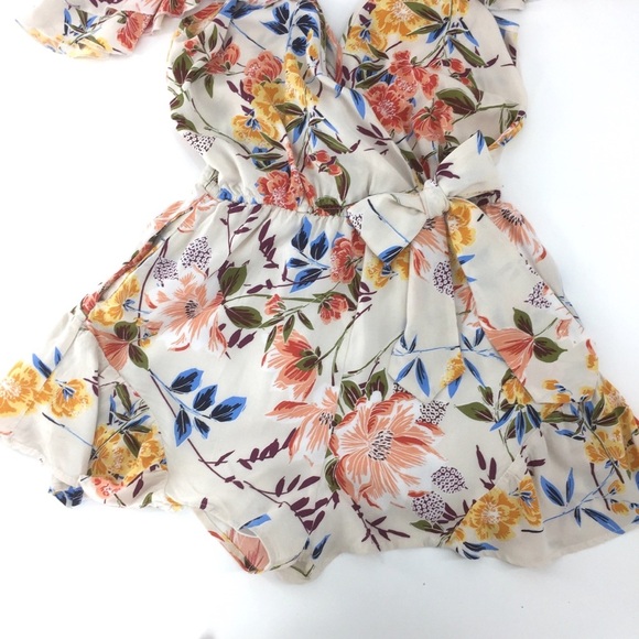 Band of Gypsies Floral Romper Cold-shoulder - Picture 5 of 15